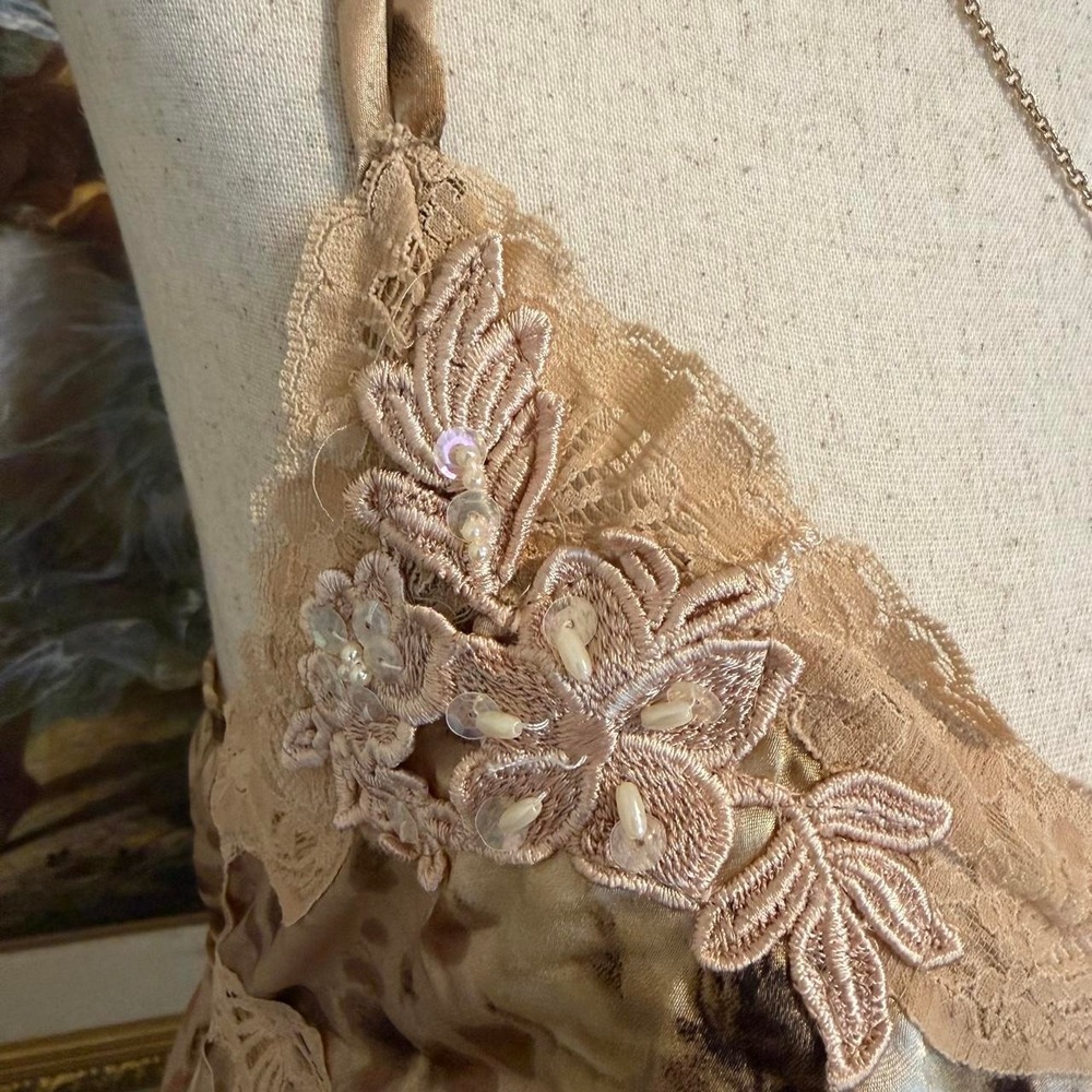 Boho Fairy Leopard Nighty with Beading Details - Picture 4 of 7